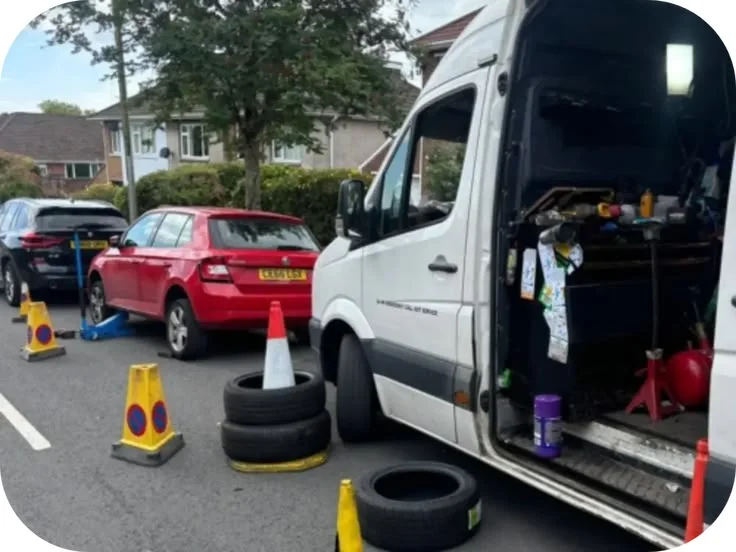 Mobile tyre fitting in Dubai South Dubai